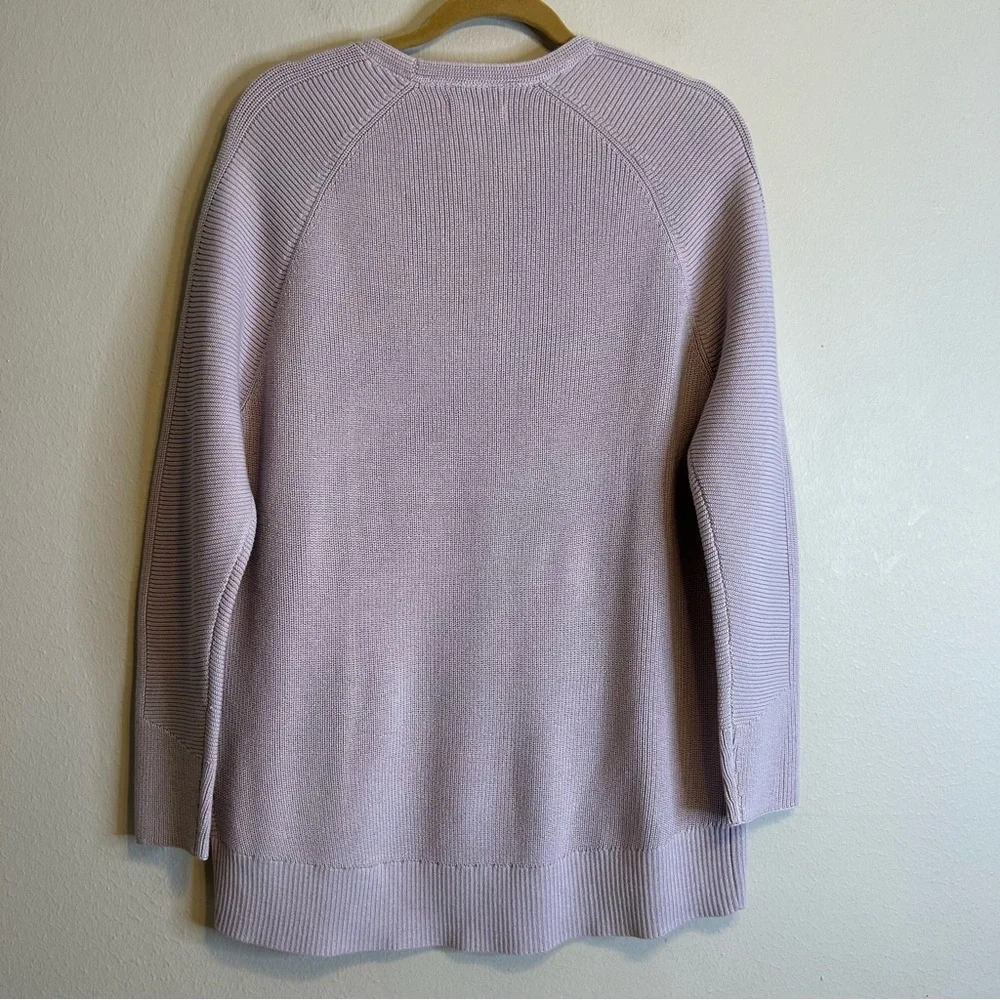 Athleta Hanover Merino Wool Blend V Neck Knit Sweater Size M Lavender - Picture 2 of 8